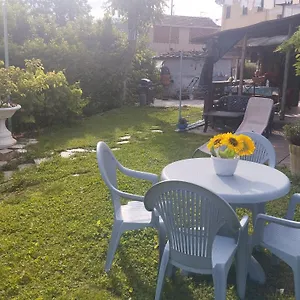 https://la-casa-di-zahra.hotelitalianriviera.com